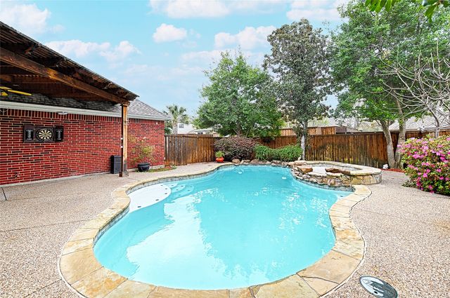 1461 Brookside Drive, Carrollton, TX 75007
