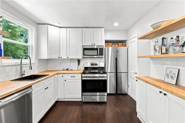 912 E 78th Street, Kansas City, MO 64131