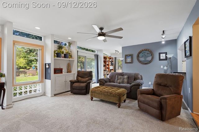 2644 Saint Joseph, West Bloomfield, MI 48324