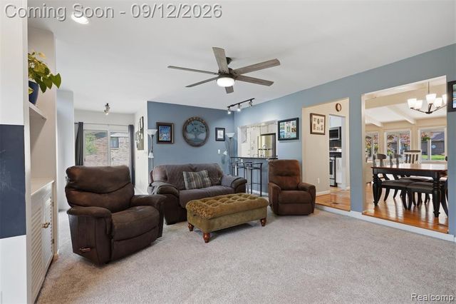 2644 Saint Joseph, West Bloomfield, MI 48324