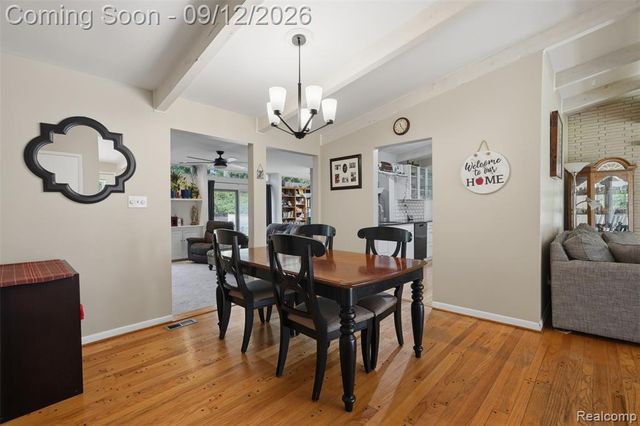 2644 Saint Joseph, West Bloomfield, MI 48324