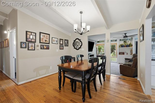 2644 Saint Joseph, West Bloomfield, MI 48324