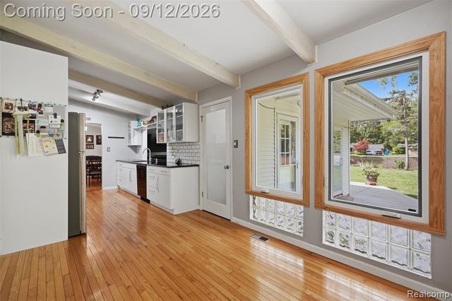 2644 Saint Joseph, West Bloomfield, MI 48324