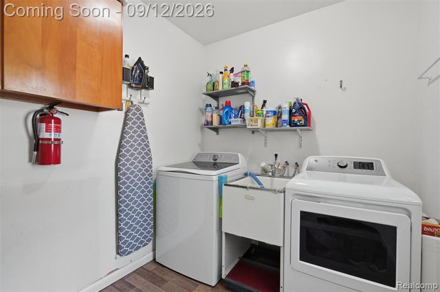 2644 Saint Joseph, West Bloomfield, MI 48324