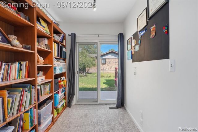 2644 Saint Joseph, West Bloomfield, MI 48324
