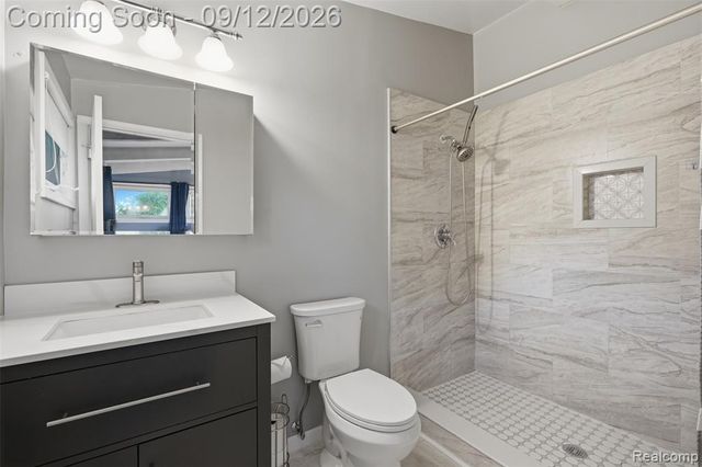 2644 Saint Joseph, West Bloomfield, MI 48324