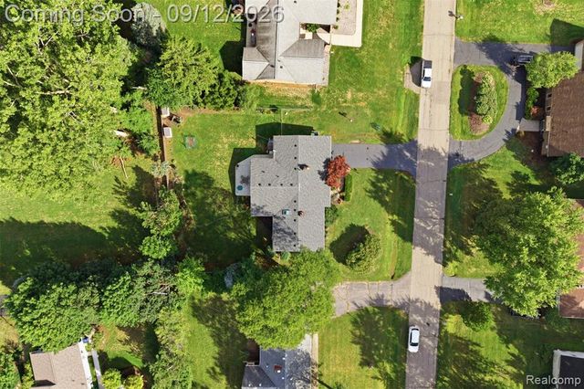 2644 Saint Joseph, West Bloomfield, MI 48324