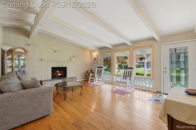 2644 Saint Joseph, West Bloomfield, MI 48324