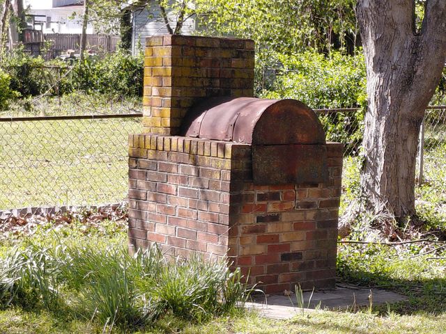 1035 E Mccanse Street, Springfield, MO 65803