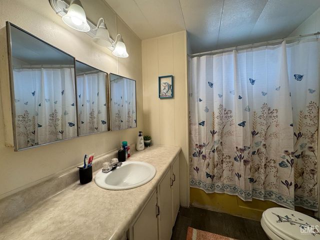 6601 Eucalyptus Drive 354, Bakersfield, CA 93306