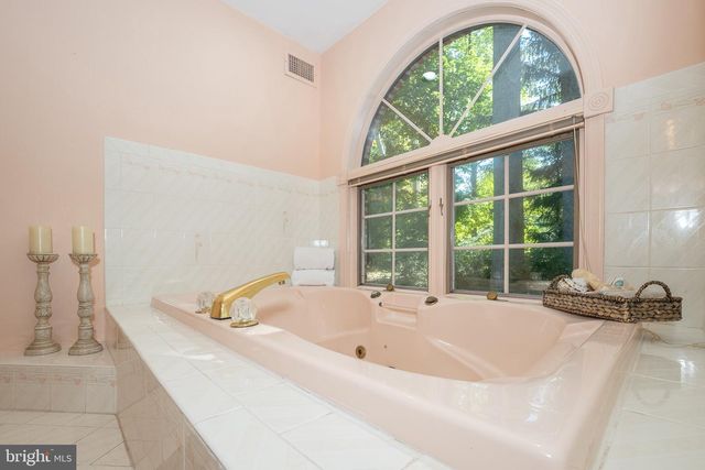 1448 MEADOWBROOK RD, Meadowbrook, PA 19046