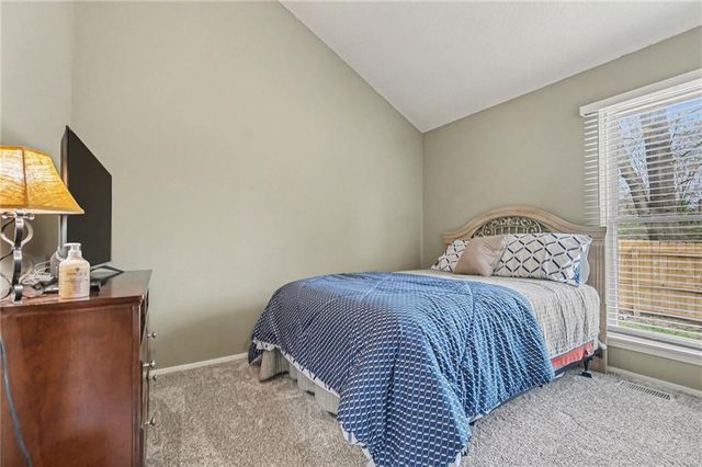 8267 N Revere Avenue, Kansas City, MO 64151