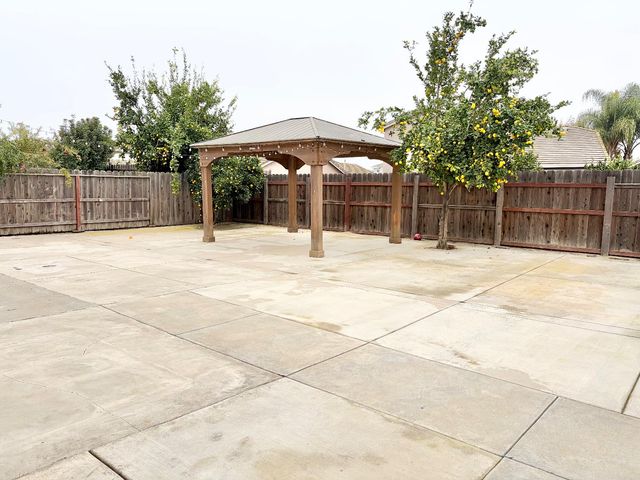 4045 EWS Woods Blvd, Stockton, CA 95206