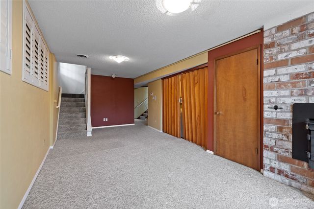 6107 Hawthorne Terrace NE, Tacoma, WA 98422