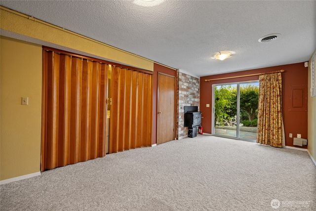 6107 Hawthorne Terrace NE, Tacoma, WA 98422