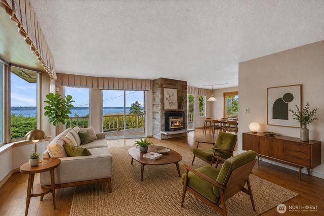 6107 Hawthorne Terrace NE, Tacoma, WA 98422