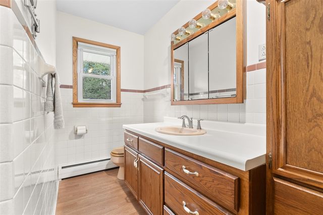 1077 Riverside Drive, Battle Creek, MI 49015