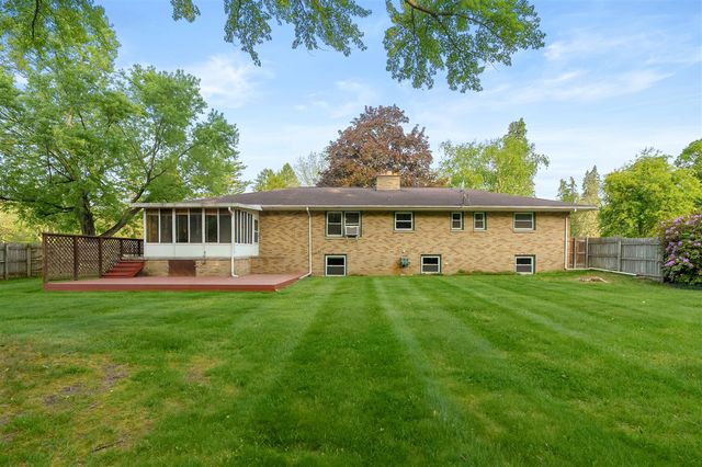 1077 Riverside Drive, Battle Creek, MI 49015