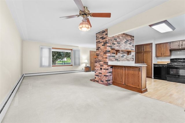 1077 Riverside Drive, Battle Creek, MI 49015