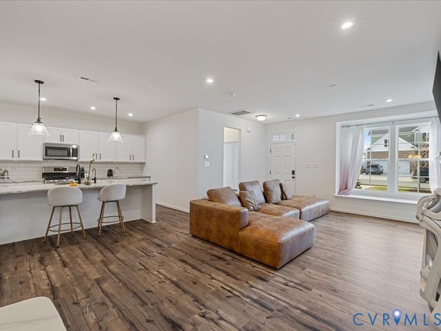 7046 Rivermere Ln, Henrico, VA 23059