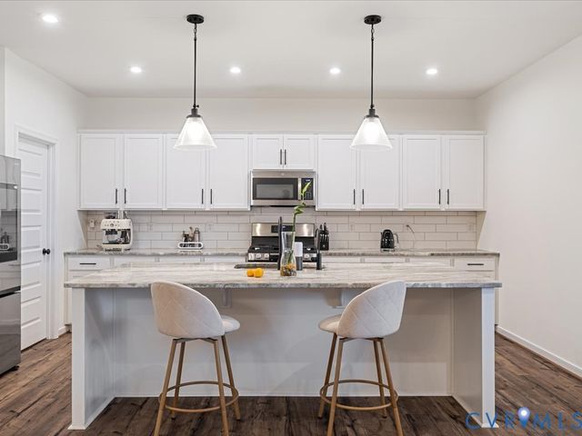 7046 Rivermere Ln, Henrico, VA 23059