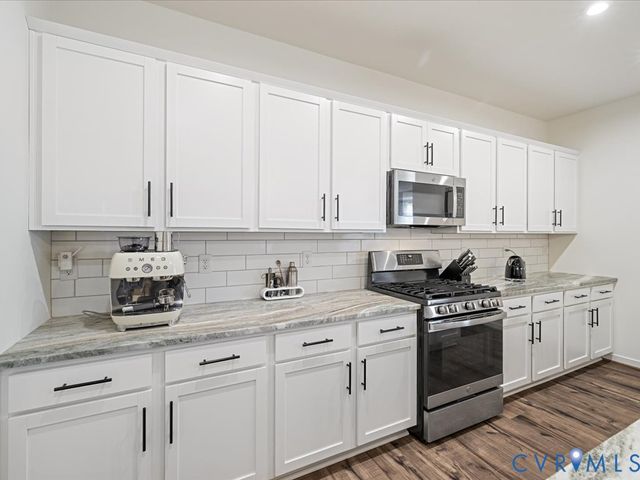 7046 Rivermere Ln, Henrico, VA 23059