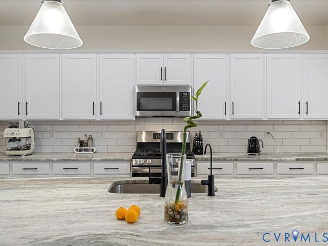 7046 Rivermere Ln, Henrico, VA 23059