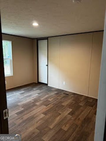 21 Trailer Park Road, Hartwell, GA 30643