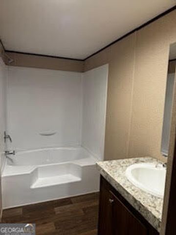 21 Trailer Park Road, Hartwell, GA 30643