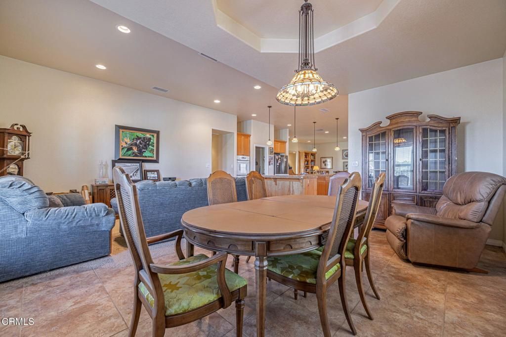 Image 13 of property listing at 8585 W Avenue E, Lancaster, CA 93536