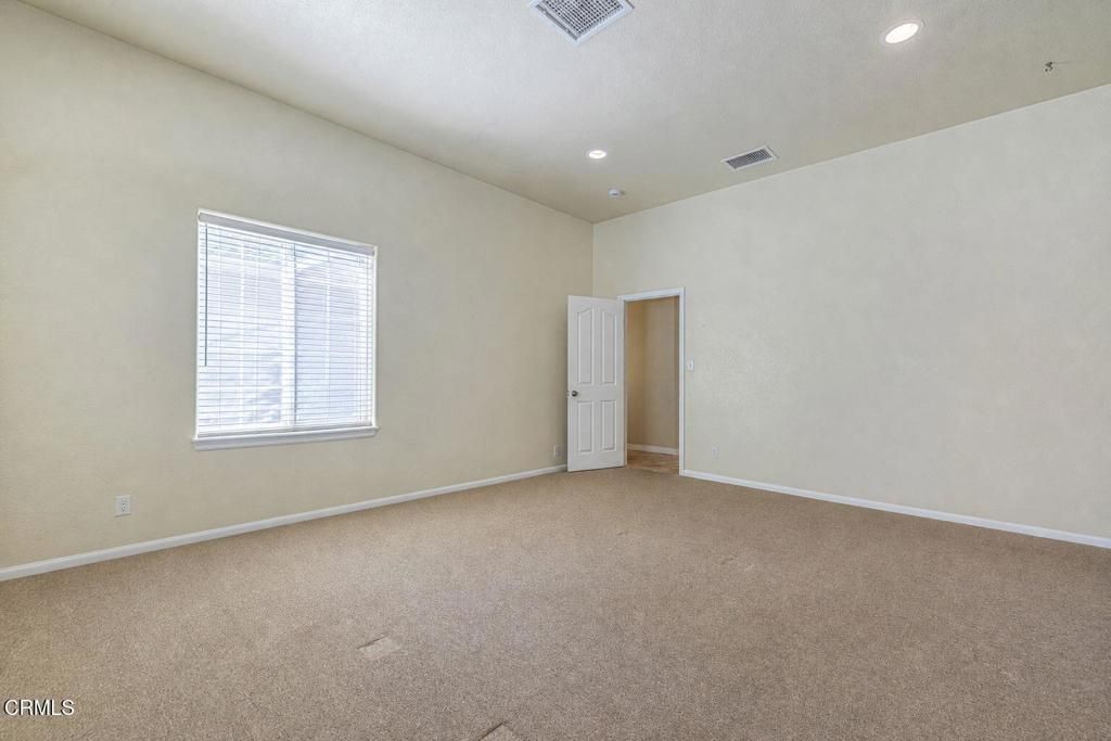 Image 25 of property listing at 8585 W Avenue E, Lancaster, CA 93536
