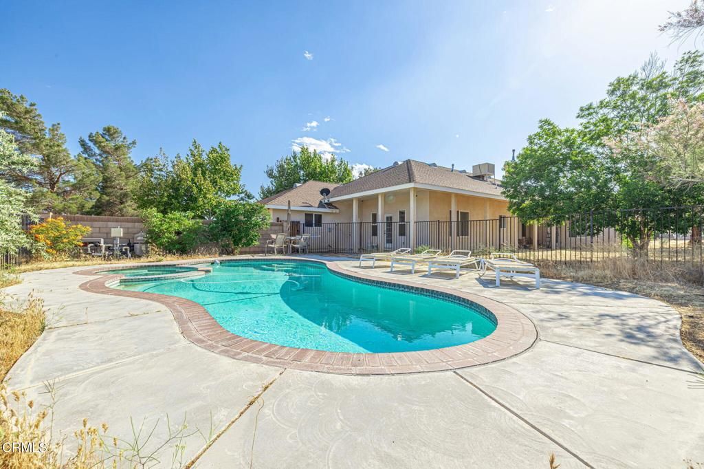 Image 30 of property listing at 8585 W Avenue E, Lancaster, CA 93536