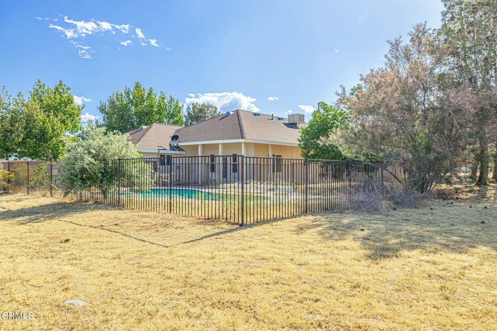 Image 38 of property listing at 8585 W Avenue E, Lancaster, CA 93536