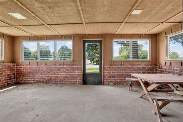 16904 Kentucky Road, Belton, MO 64012