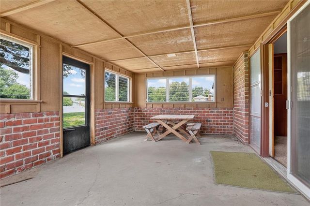 16904 Kentucky Road, Belton, MO 64012