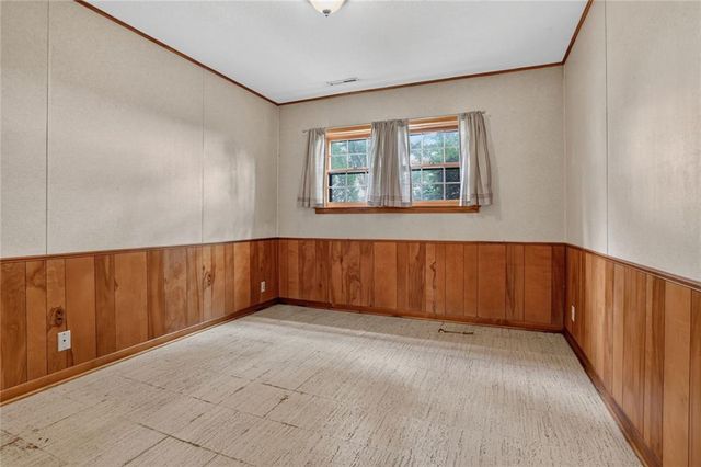 16904 Kentucky Road, Belton, MO 64012