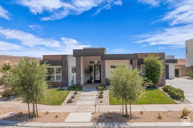 5729 S CARDINAL WING DR, St. George, UT 84790