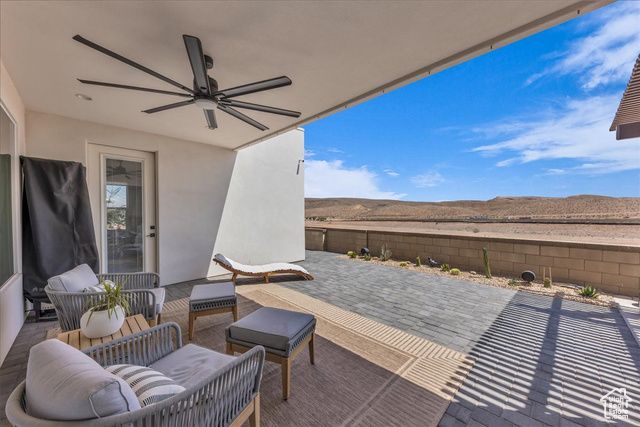 5729 S CARDINAL WING DR, St. George, UT 84790