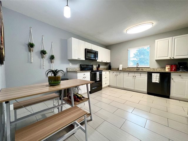 2704 CLUB CORTILE CIRCLE, Kissimmee, FL 34746