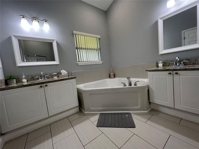 2704 CLUB CORTILE CIRCLE, Kissimmee, FL 34746