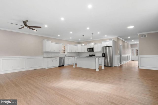 1509 RIVER RD, Croydon, PA 19021