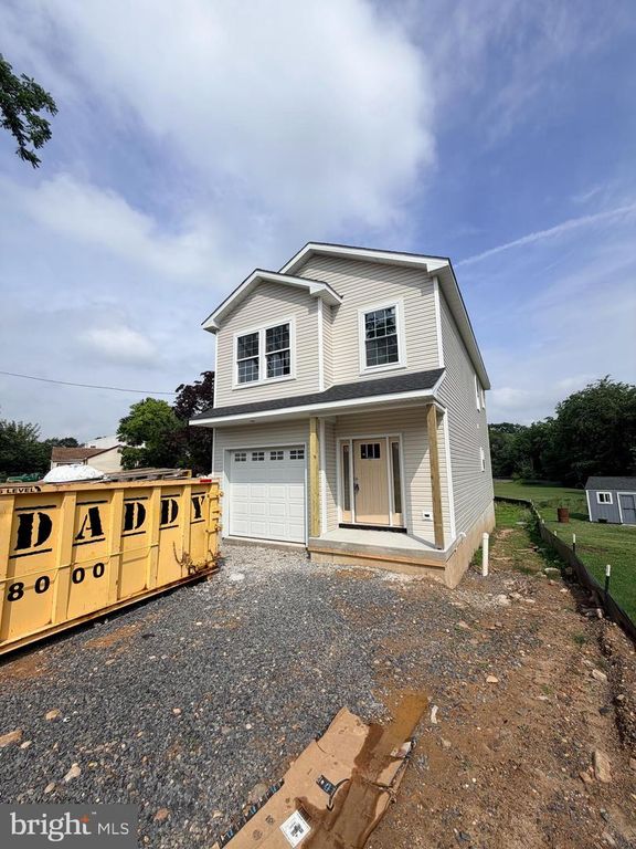 1509 RIVER RD, Croydon, PA 19021