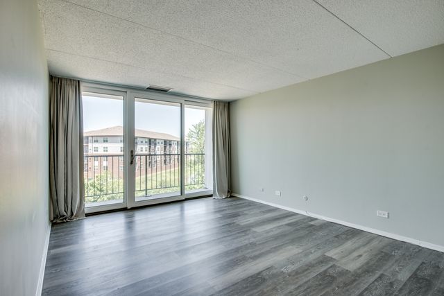 2015 S. Finley Road 612, Lombard, IL 60148