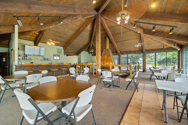 2015 S. Finley Road 612, Lombard, IL 60148