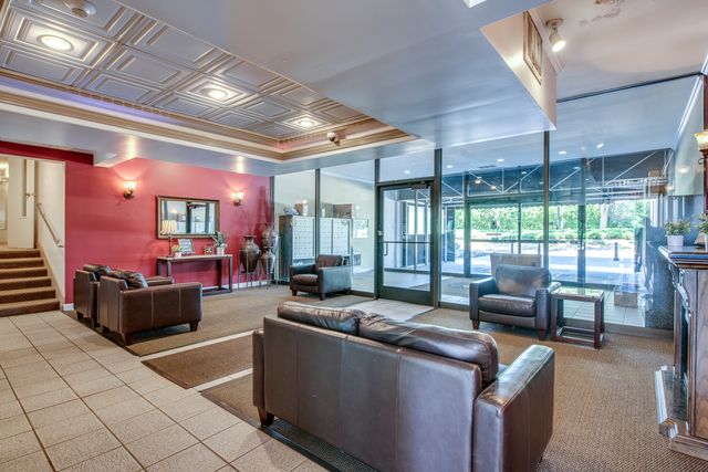 2015 S. Finley Road 612, Lombard, IL 60148