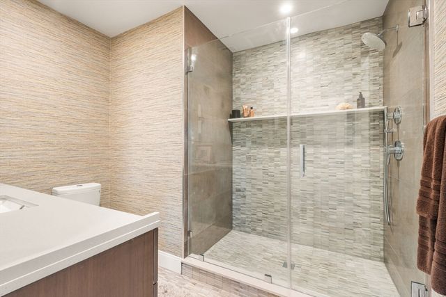 27 Salcombe St 2, Boston, MA 02125