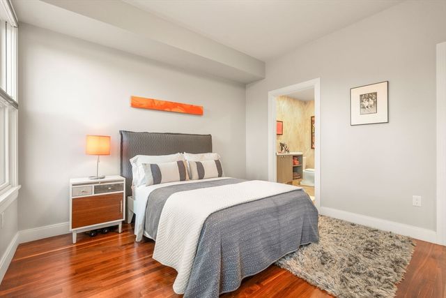 27 Salcombe St 2, Boston, MA 02125