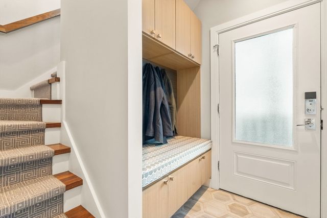 27 Salcombe St 2, Boston, MA 02125