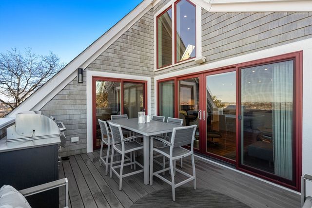 27 Salcombe St 2, Boston, MA 02125