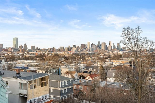 27 Salcombe St 2, Boston, MA 02125